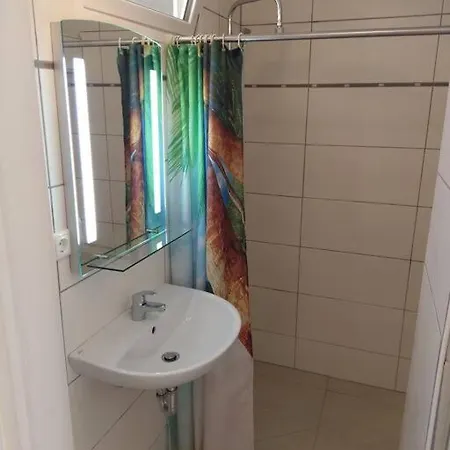 아파트 Schone 42m² Ferienwohnung